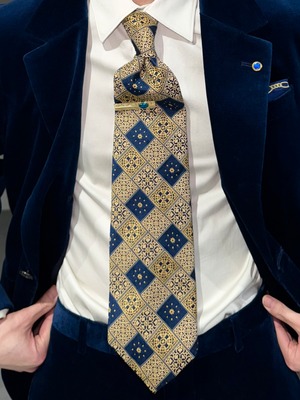 vintage jacquard necktie / midnight blue × yellow beige