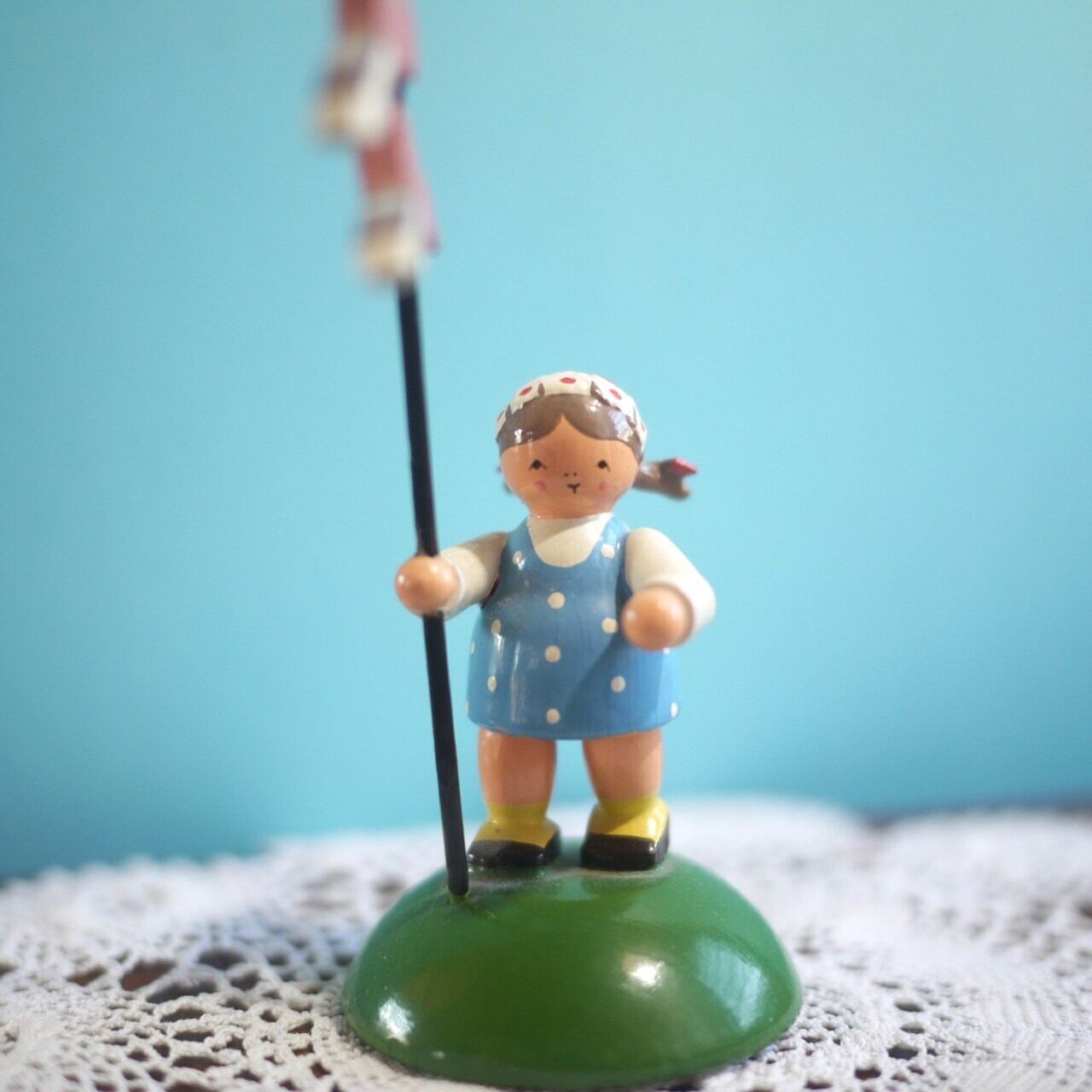 フクシアを持つ少女 KWO ザクセン ドイツ