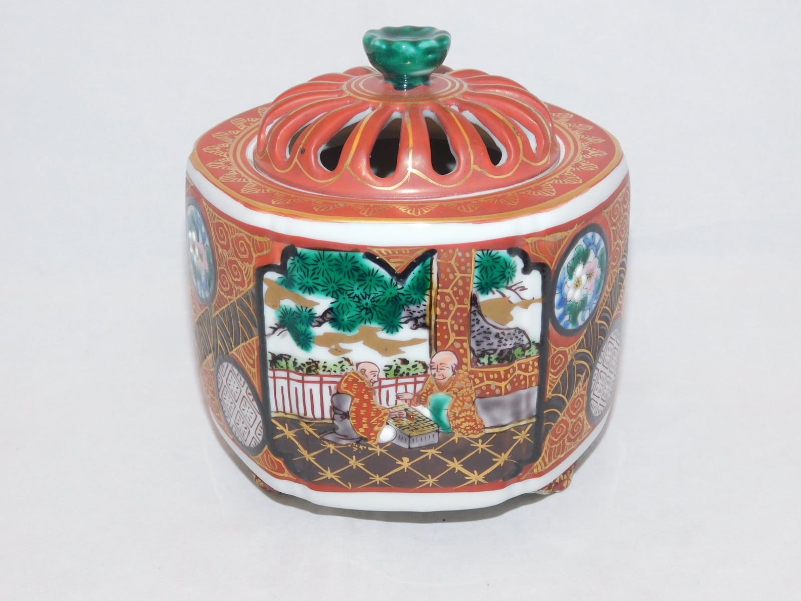 香爐 「九谷庄三」作 九谷庄三香炉 Kutani porcelain incense burner 