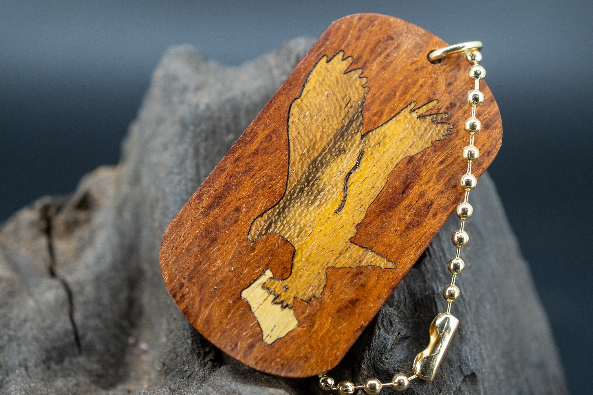 【 強さと美しさの象徴】シーオーク ドッグタグ 象嵌 トンビと油揚げ