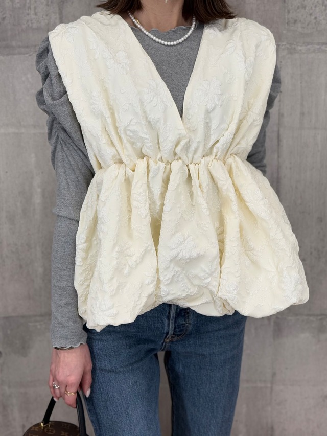 ジャガードバルーンジレ