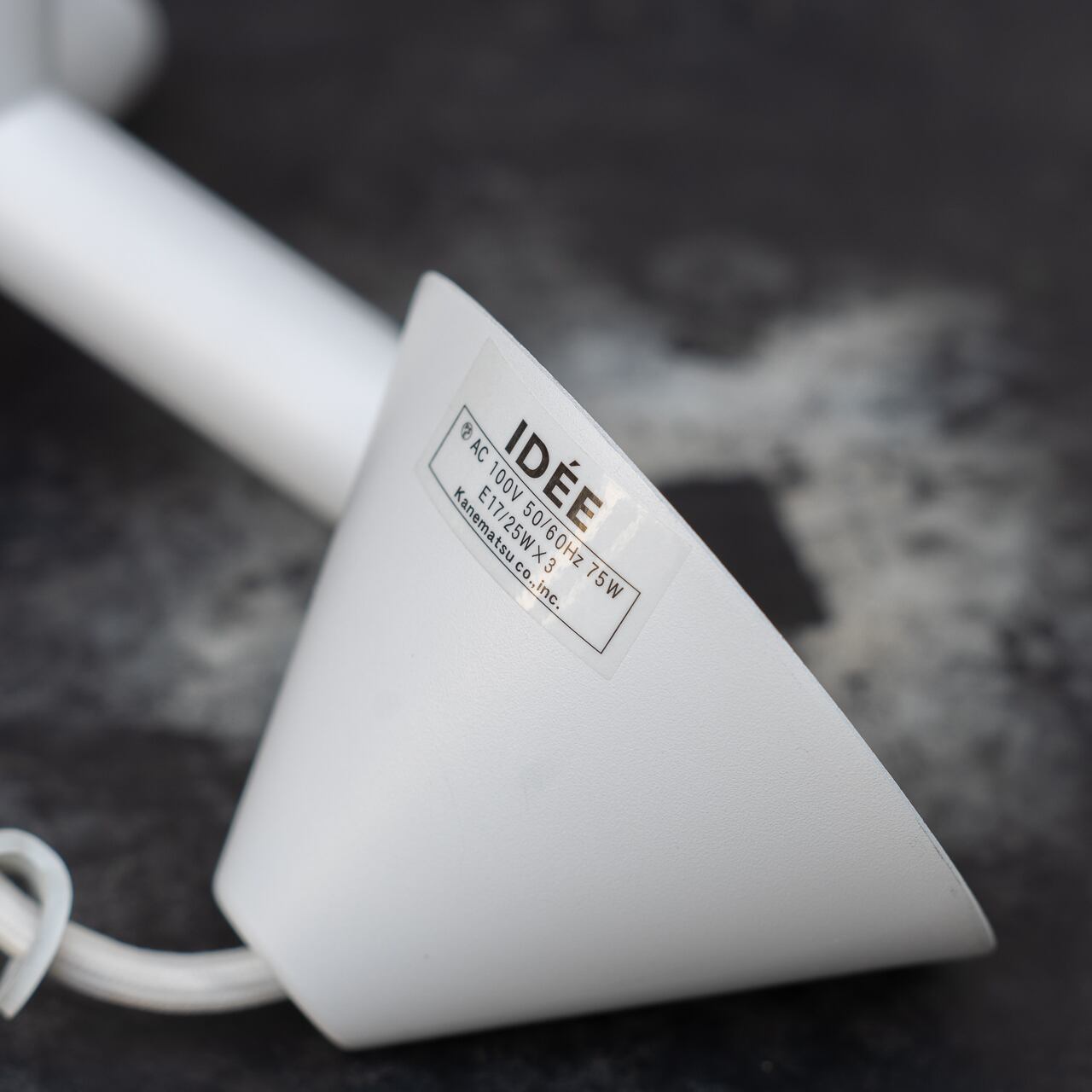 IDEE molecule White | トリノス-torinoth- | 新宿区神楽坂の