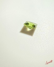 Natural Peridot 1.55ct Square Puff Top Cut Loose Gemstone 天然ペリドット 1.55ct  ルース【LE-0075】