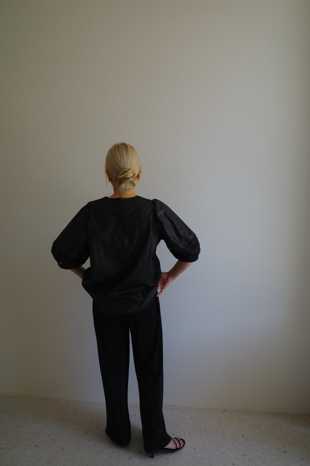 lantern flower race blouse (black) | e L L a