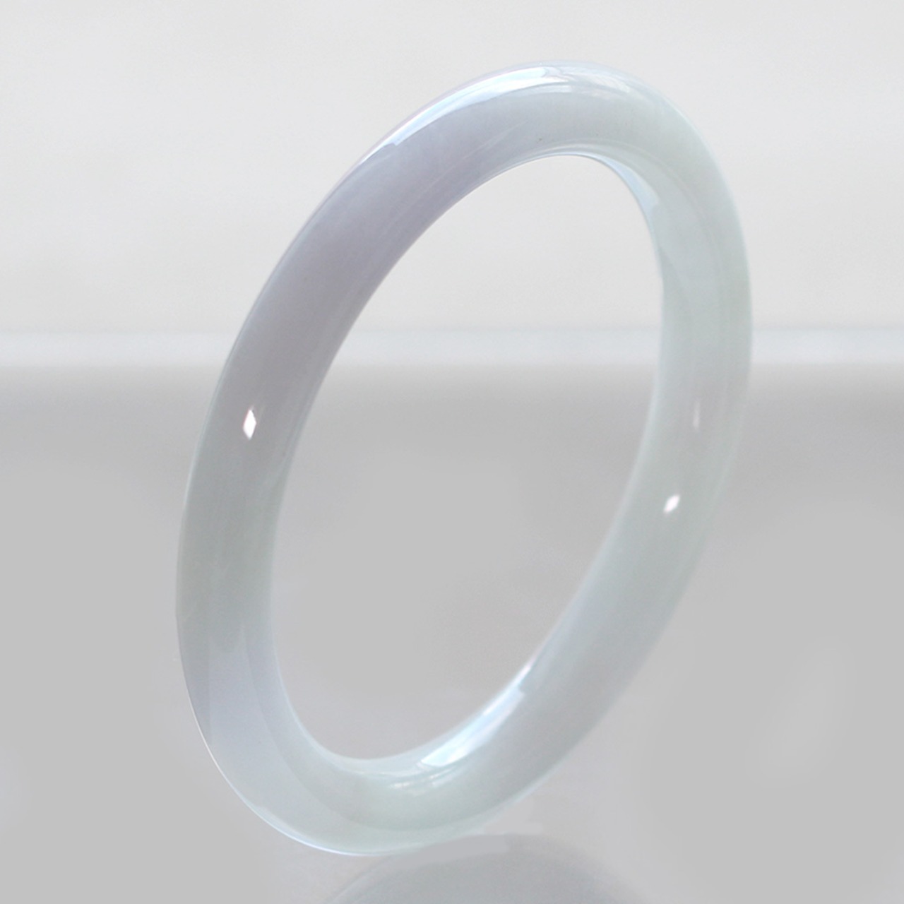【内径 約56.8mm 】貴重なラベンダー翡翠バングル！A貨翡翠 jd_bg1288