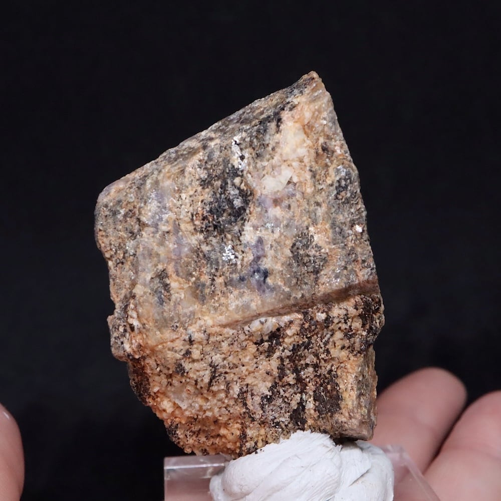 カリフォルア産 コランダム ルビー サファイア 原石 84.9g