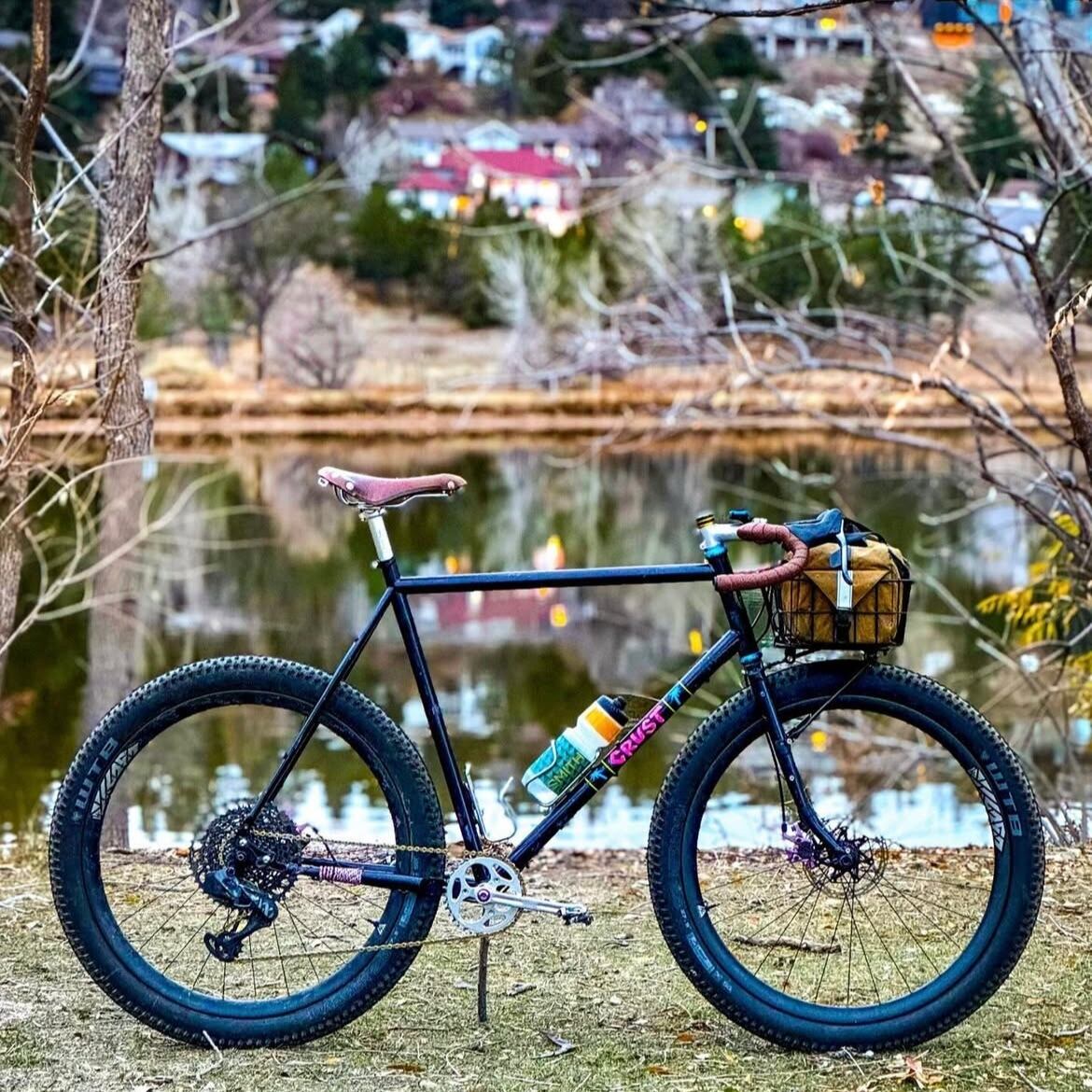 CRUST BIKES】EVASION FRAME SET(GALAXY BLACK) | Humhumhug