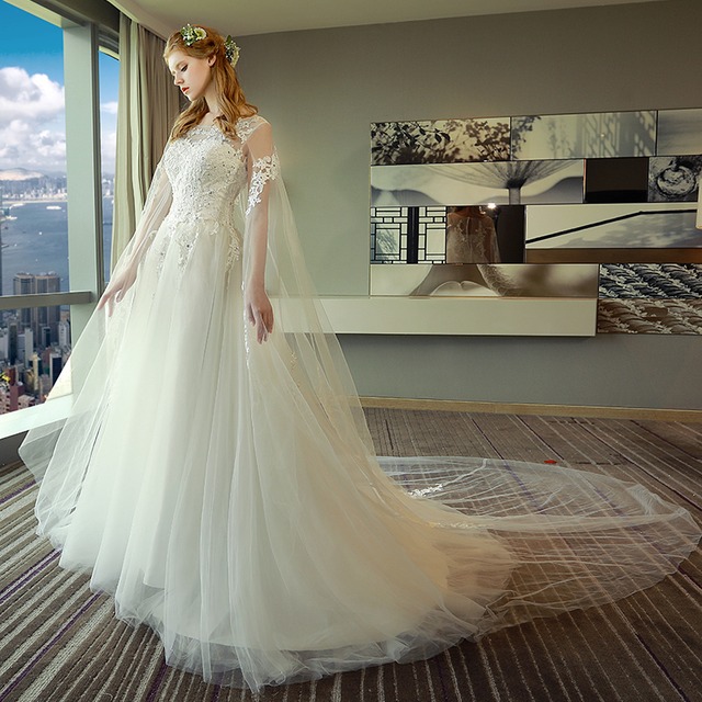 素敵なウエディングドレス 床付くタイプとトレーンあるタイプ2種類 編み上げデザイン 結婚式 披露宴 二次会 ステージ衣装 Cinderelladress