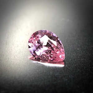 繊細にきらめく睡蓮色 0.14ct 天然 パパラチャサファイア DGLソーティング付属