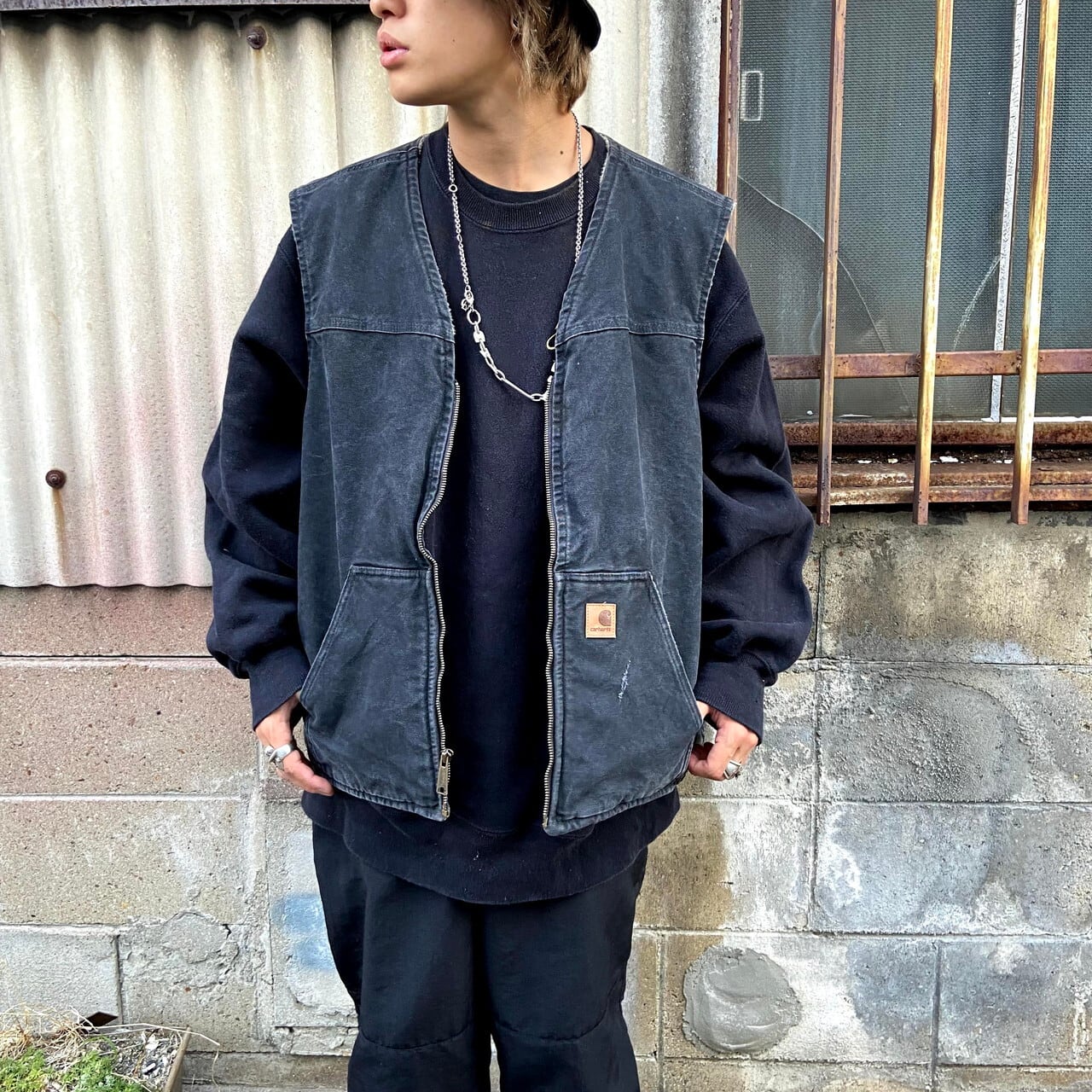 らくらくメ カーハートcarhartt ダックベスト古着 90s ビンテージ USA 黒 M ックキルト