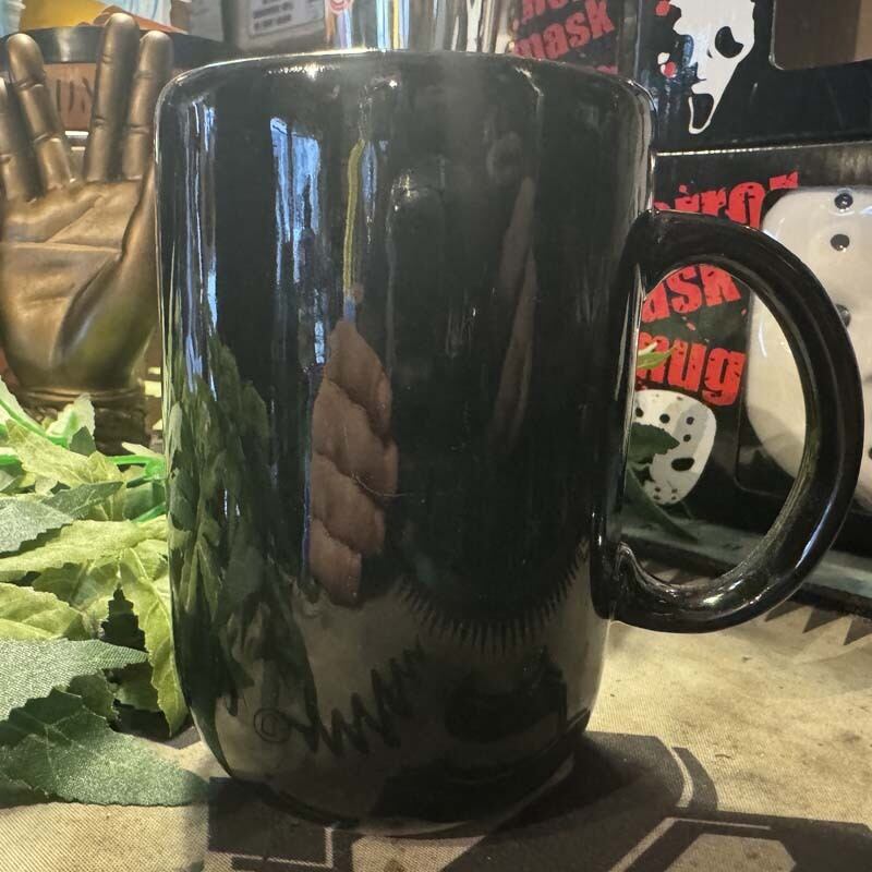 オモシロ系の陶器製のマグカップ 13日の金曜日のジェイソン