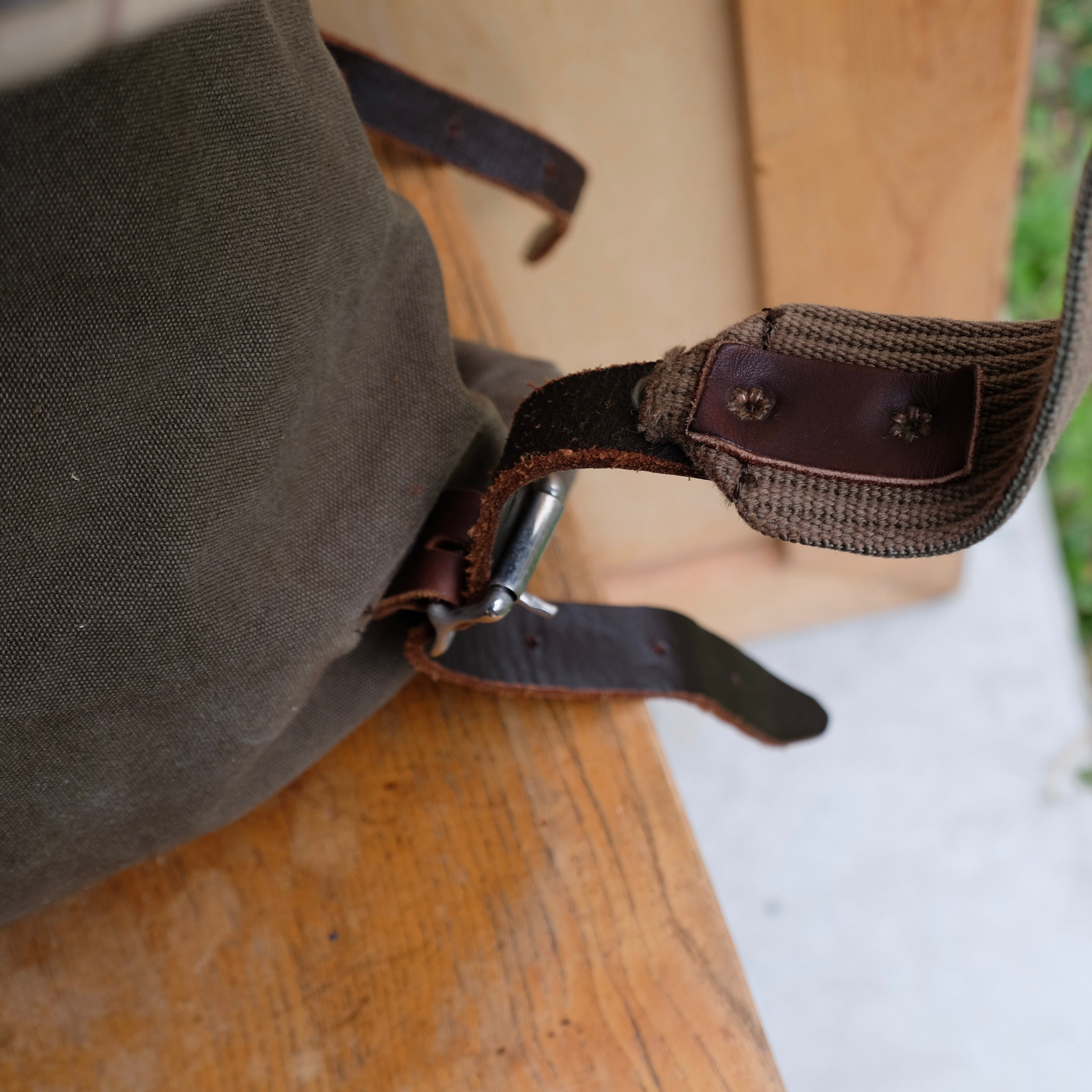 DULUTH PACK #51 UTILITY PACK (OLIVE) | COUNTRY CABIN OUTFITTERS / CCO.