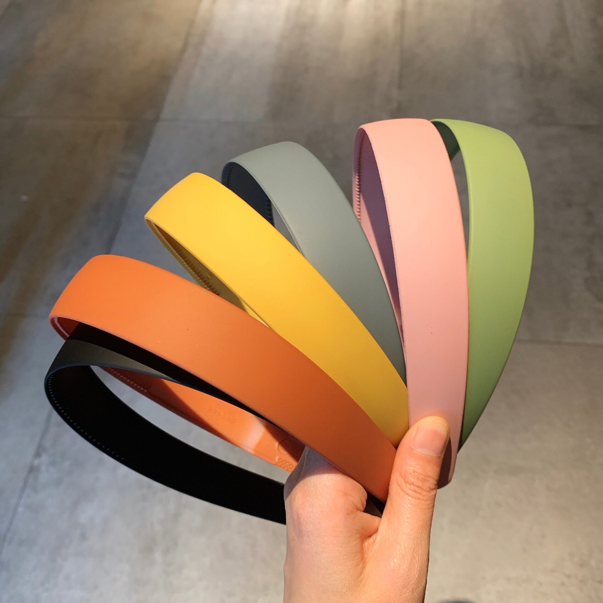 ヘアバンド レディースレッド ヘアピン ヘアアクセサリー ブラック・アイド・ピーズ34387871939