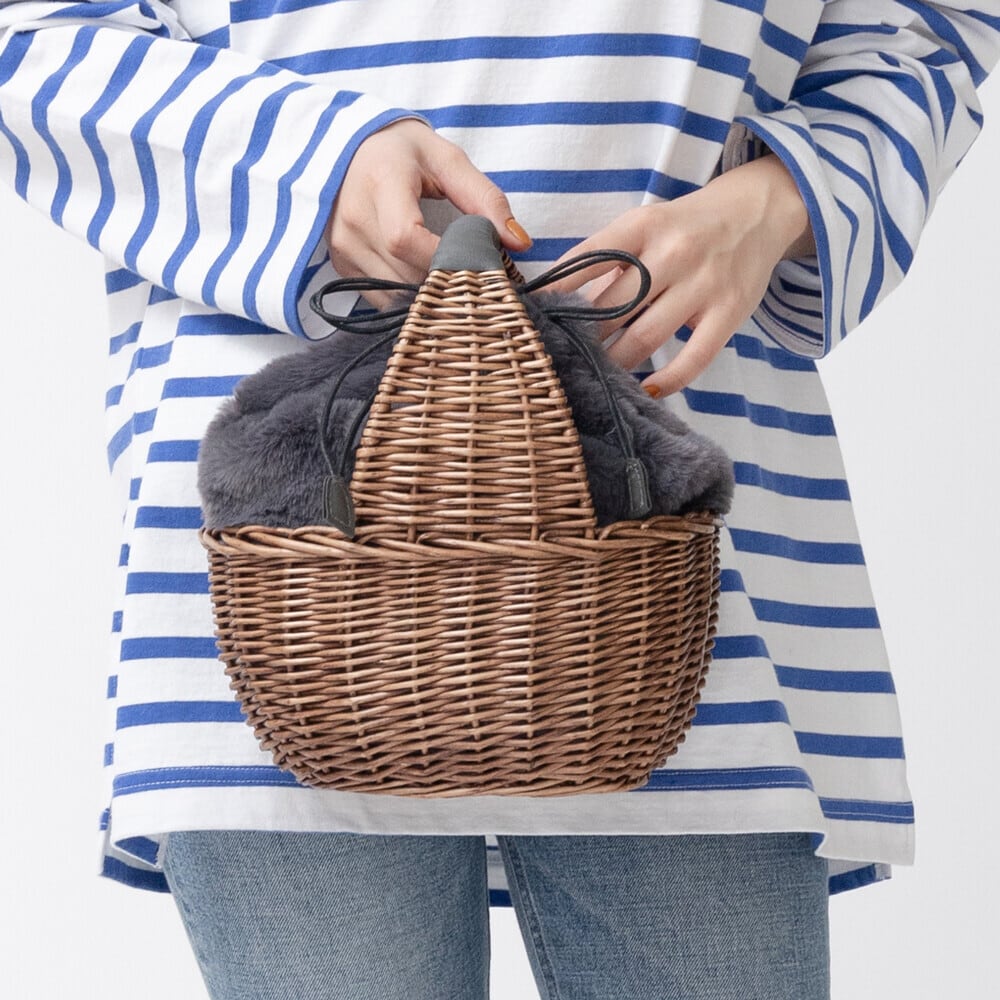 Basket bag with fur drawstring (charcoal)