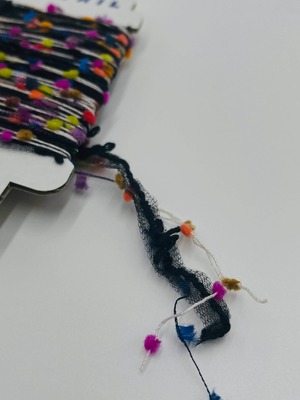 集めたくなる♬楽しい♬可愛い♡『ちょこっと巻きのファンシー糸』AVRILペラコーン224