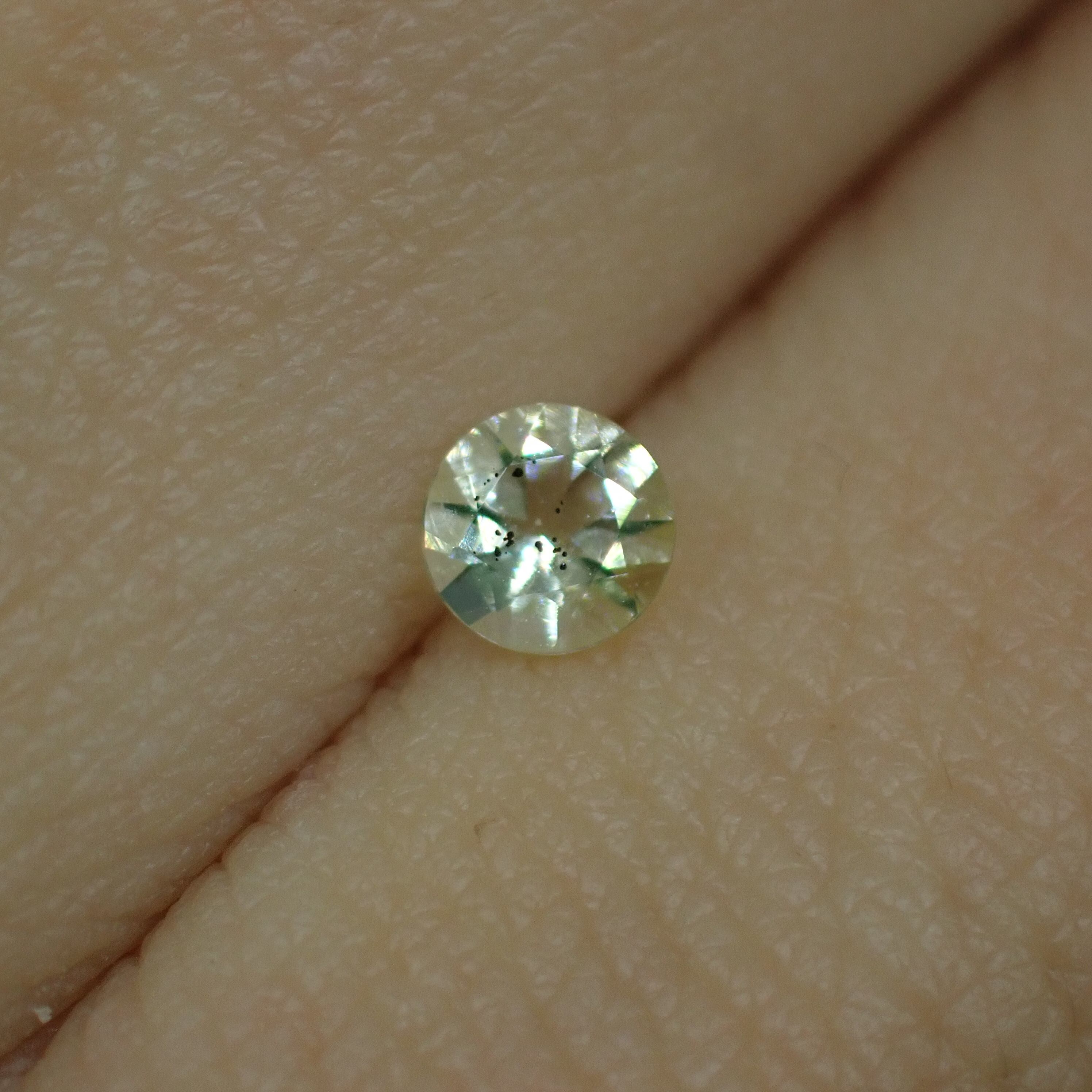 ハイアライト 0.4ct ルース strongrootsfitness.com