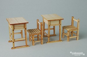 昭和の学校 ひのきの机と椅子(2 組入)