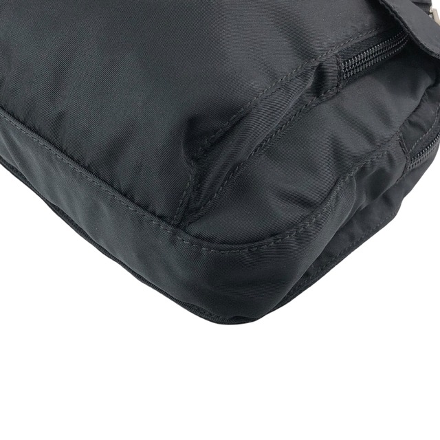 PRADA プラダ ショルダーバッグ ブラック トライアングルロゴ フロントバックル ナイロン vintage ヴィンテージ オールド mkij8a