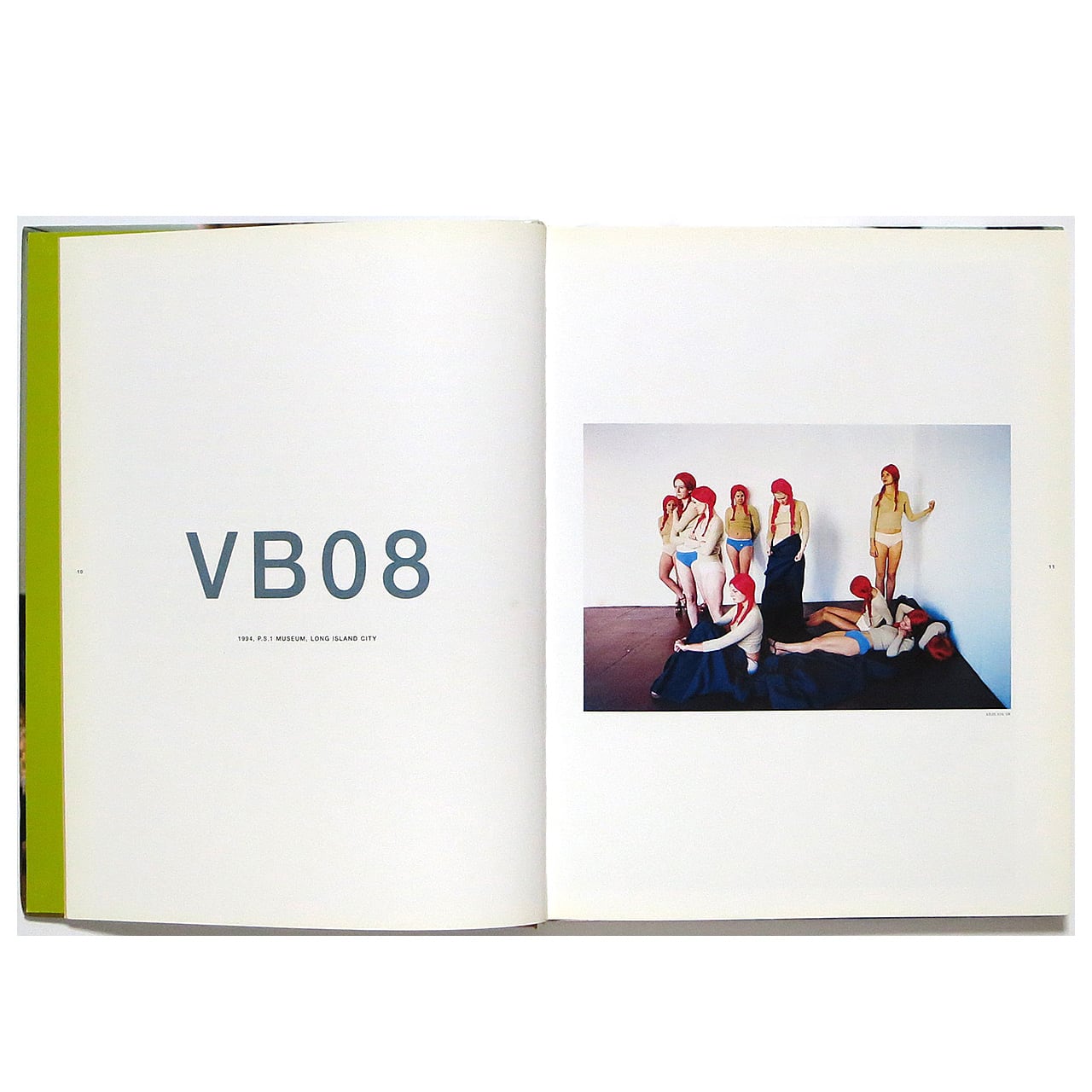 VB 08-36: Vanessa Beecroft Performances ヴァネッサ・ビークロフト