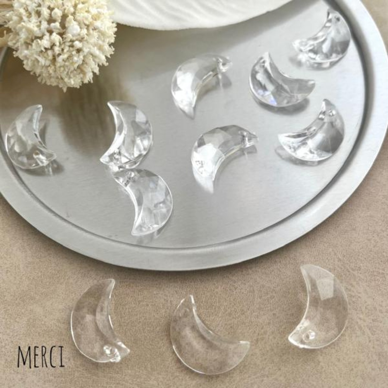 【4個】アクリルムーン三日月クリアチャーム/スペーサー/プラスチック/CCB/樹脂/