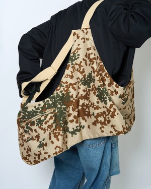 BLESS "The Stand-Up Comedy Demimoorebag〔camouflage〕"