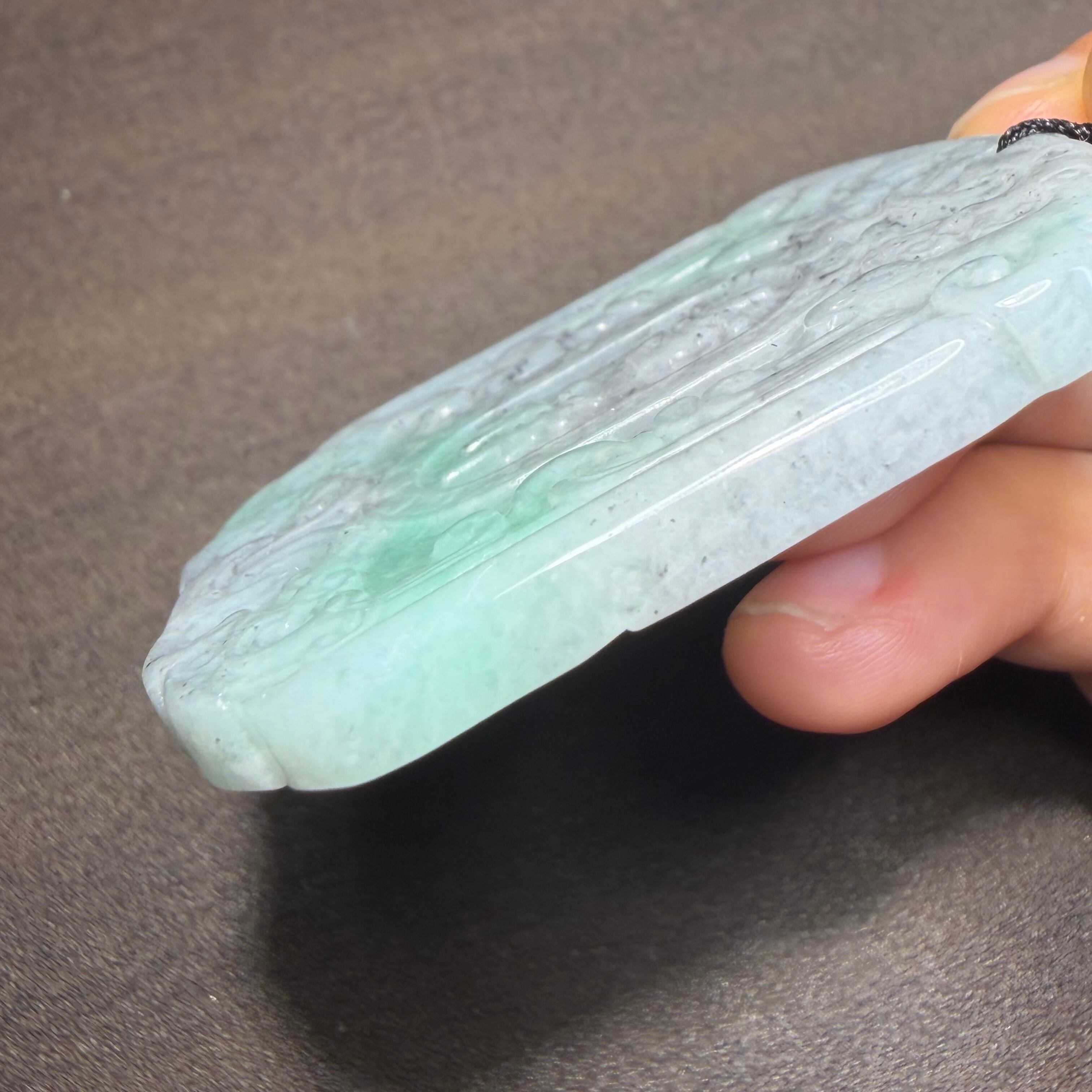 天然翡翠 吉祥彫刻 ペンダントトップ 無含浸 無着色 A貨 ミャンマー産