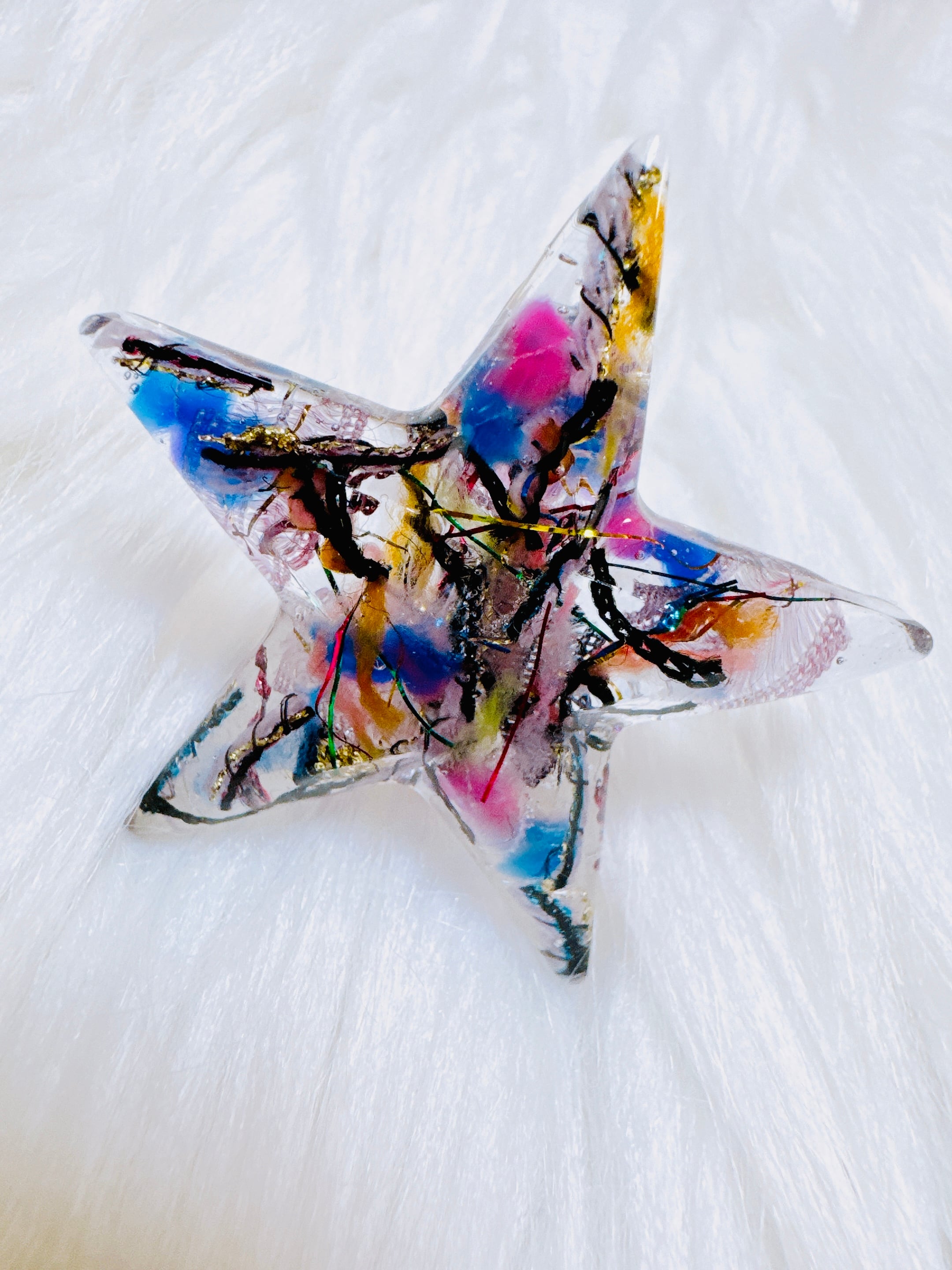 Trovelore 刺繍ブローチFLYING SWALLOW (TRB012) | PAY ID