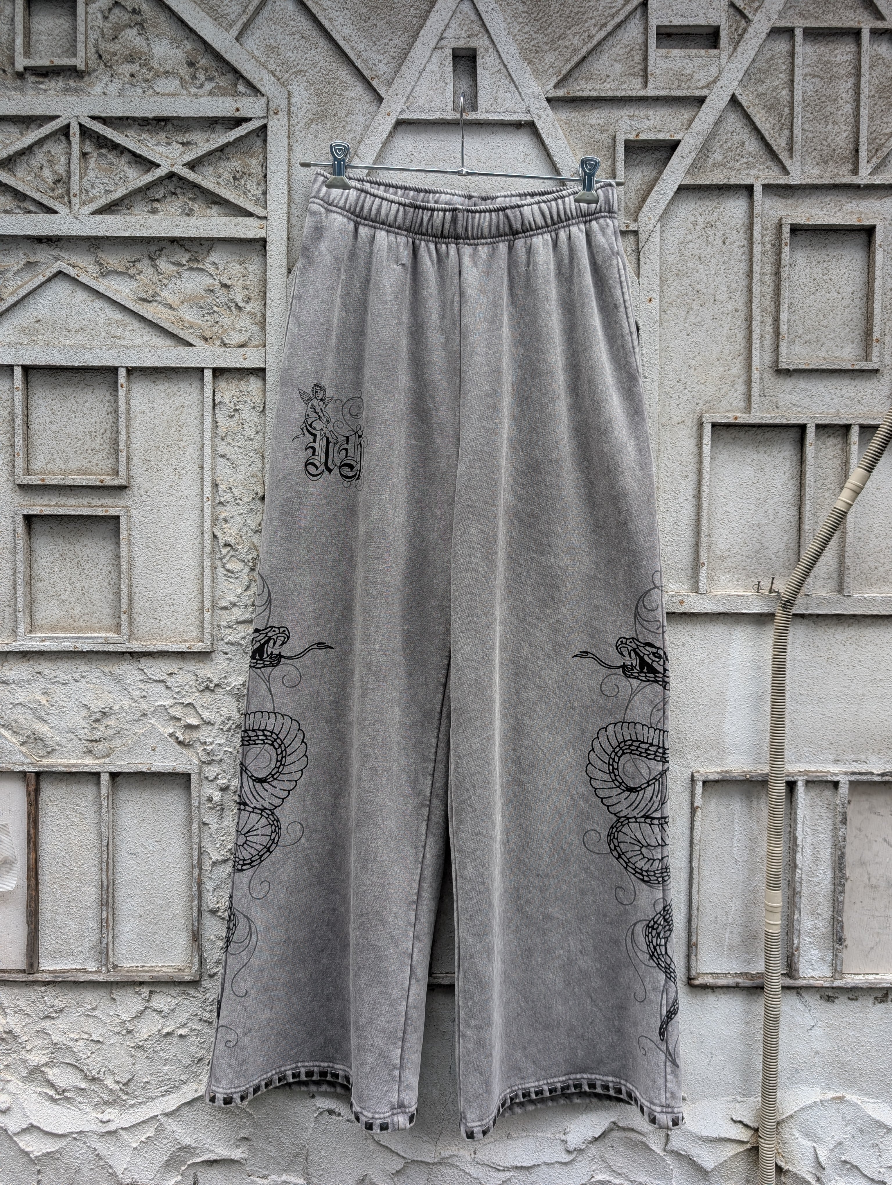 "NINTH HALL" studs custom baggy sweat pants
