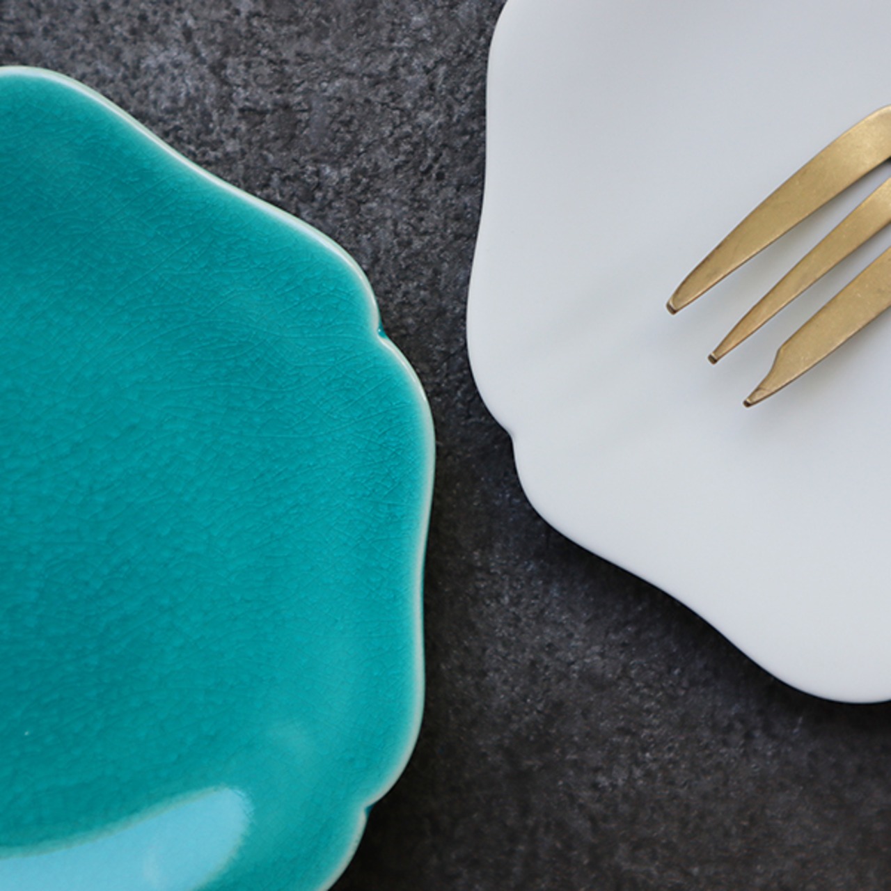 【まるふくオリジナル】有田焼　12ｃｍ雪輪小皿（ターコイズブルー）33-150