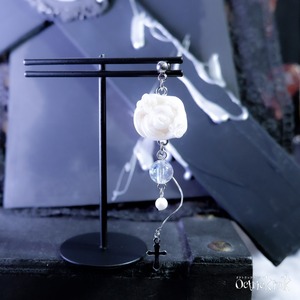 霧の深海薔薇 片耳ピアス / イヤリング｜KRAKEN Bubble Rose fog｜earrings / clip-on earrings