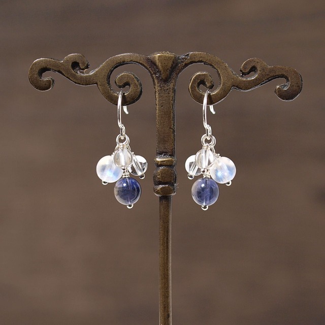 アイオライト＋ペリステライト＋水晶ピアス（イヤリング）