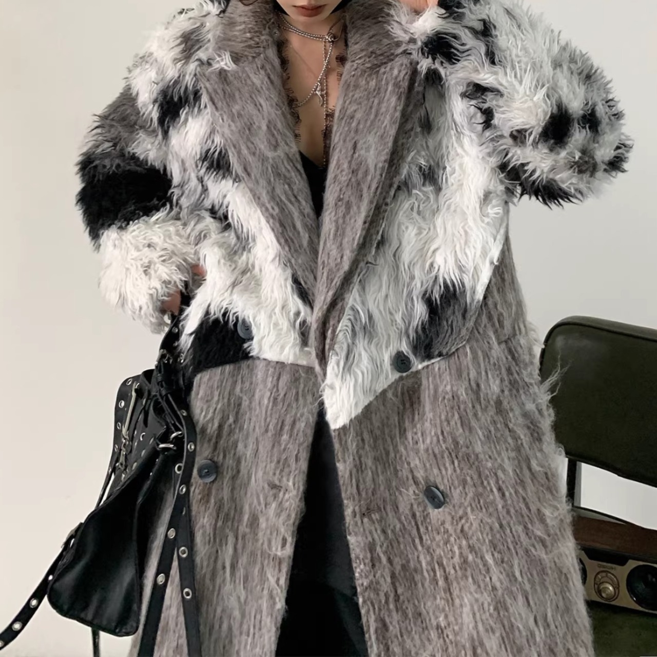 Vintage High-End Long Wool Coat with Leather & Fur Patchwork (ME231)
