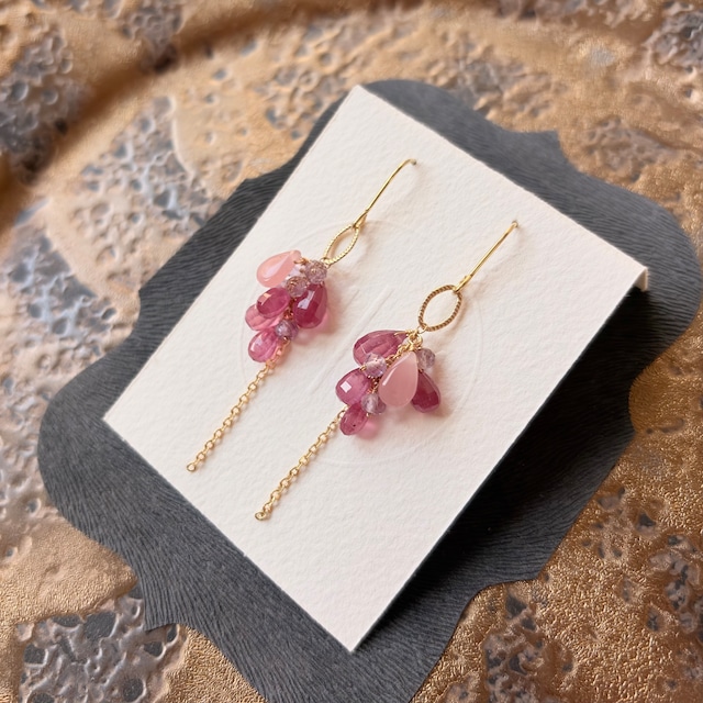 《一点もの》春風 / グァバクォーツ ×ルビー × アメジスト の花束ピアス