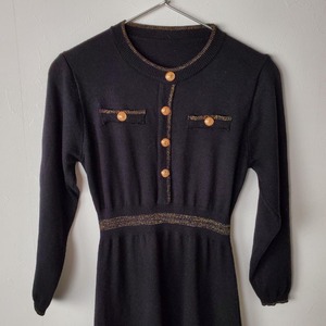 【USED】韓国ニットワンピース　1枚でコーディネート完成　楽チンコーデ