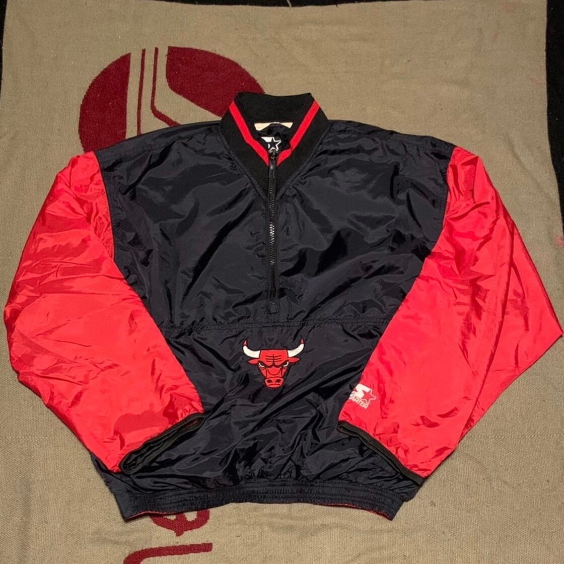 シカゴ・ブルズ リバーシブルジャケット （CHICAGO BULLS NBA NYLON 