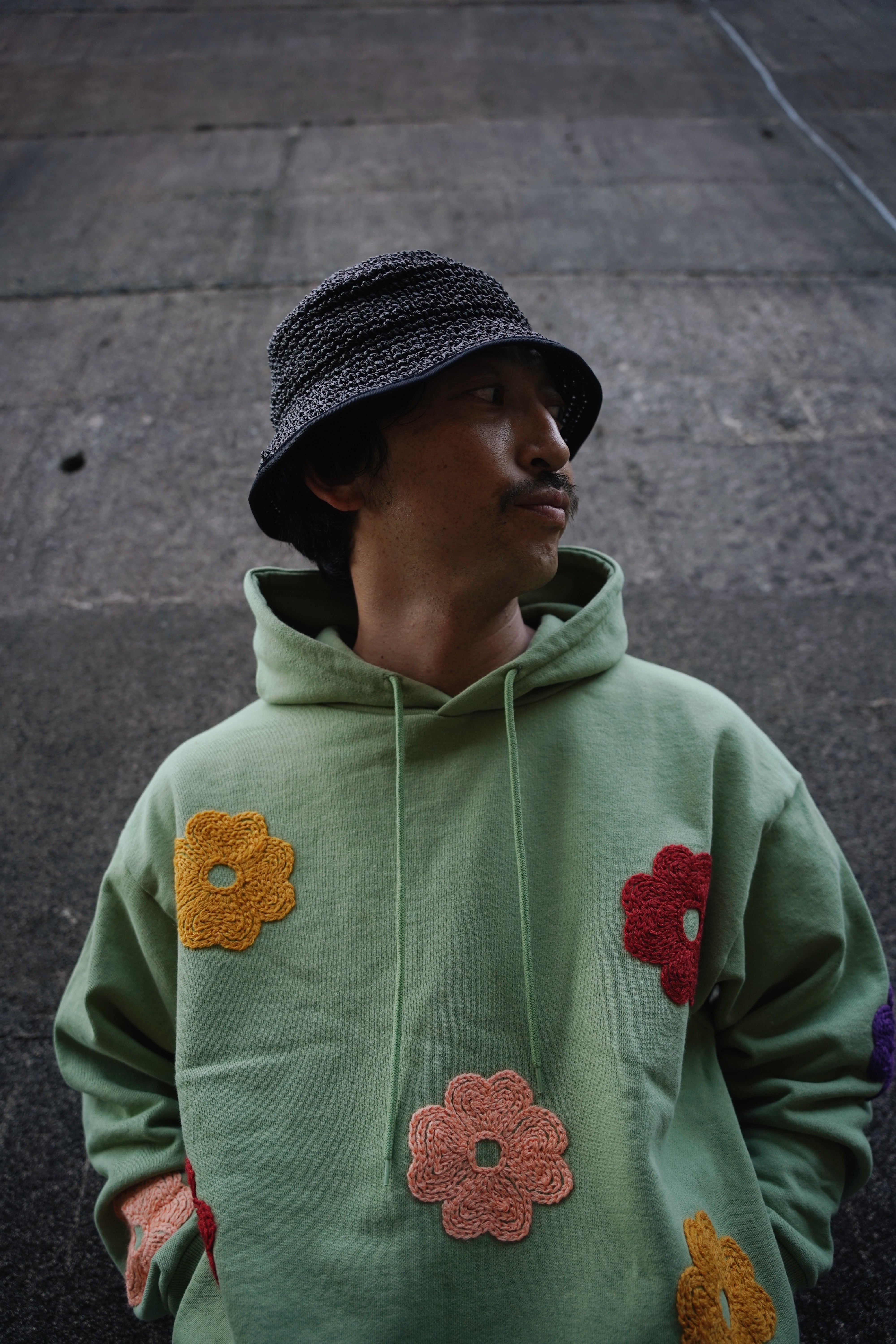 chah chah FULL BLOOM HAND HOODIE パーカー 【公式通販】