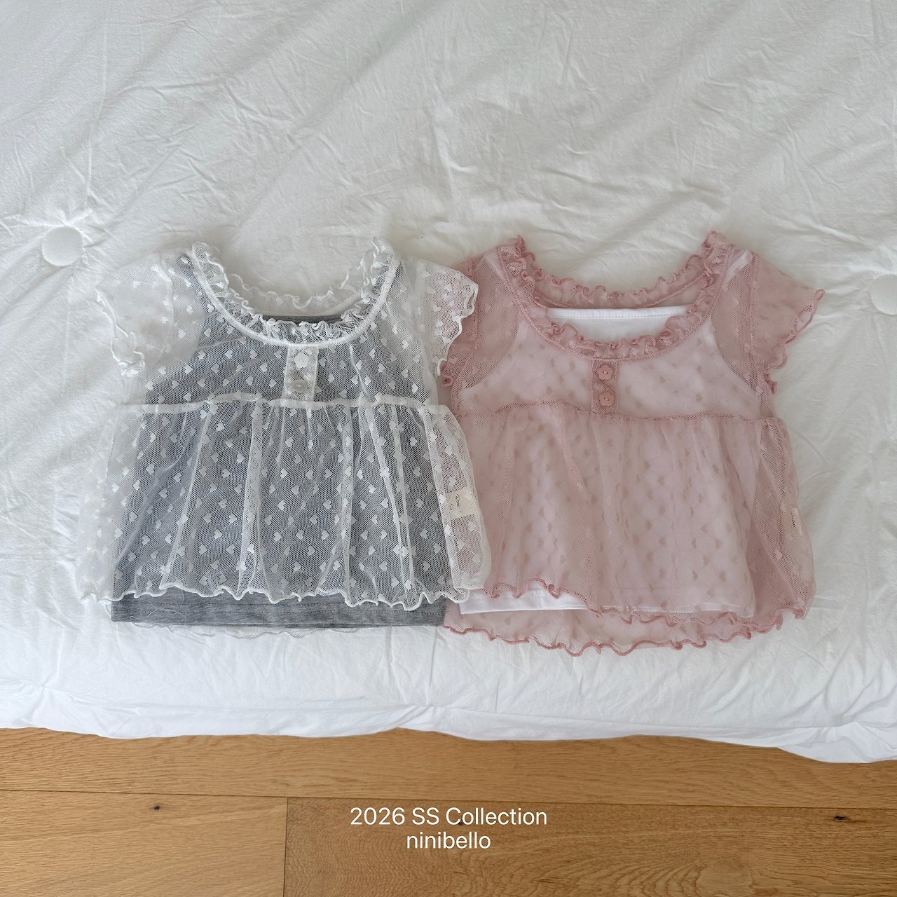 [ninibello] Love Me Shasha Tee (Sleeveless Set-up) / [니니벨로] 러브미샤샤티(나시세트)