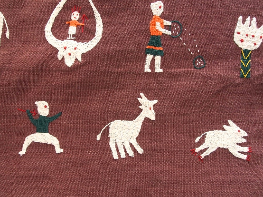 NAGA TRIBE - EMBROIDERY TAPESTRY / BROWN | casablanca
