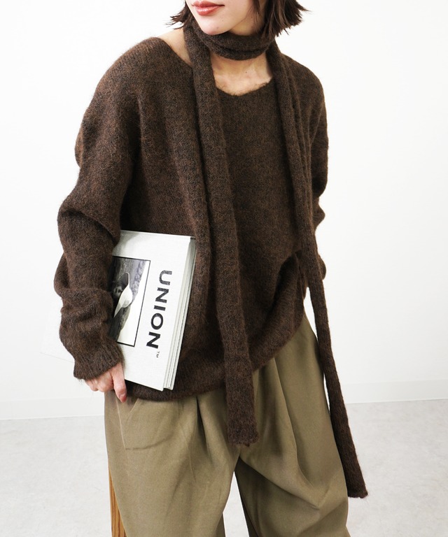 マフラー付きVネックニット　5281118（1119）