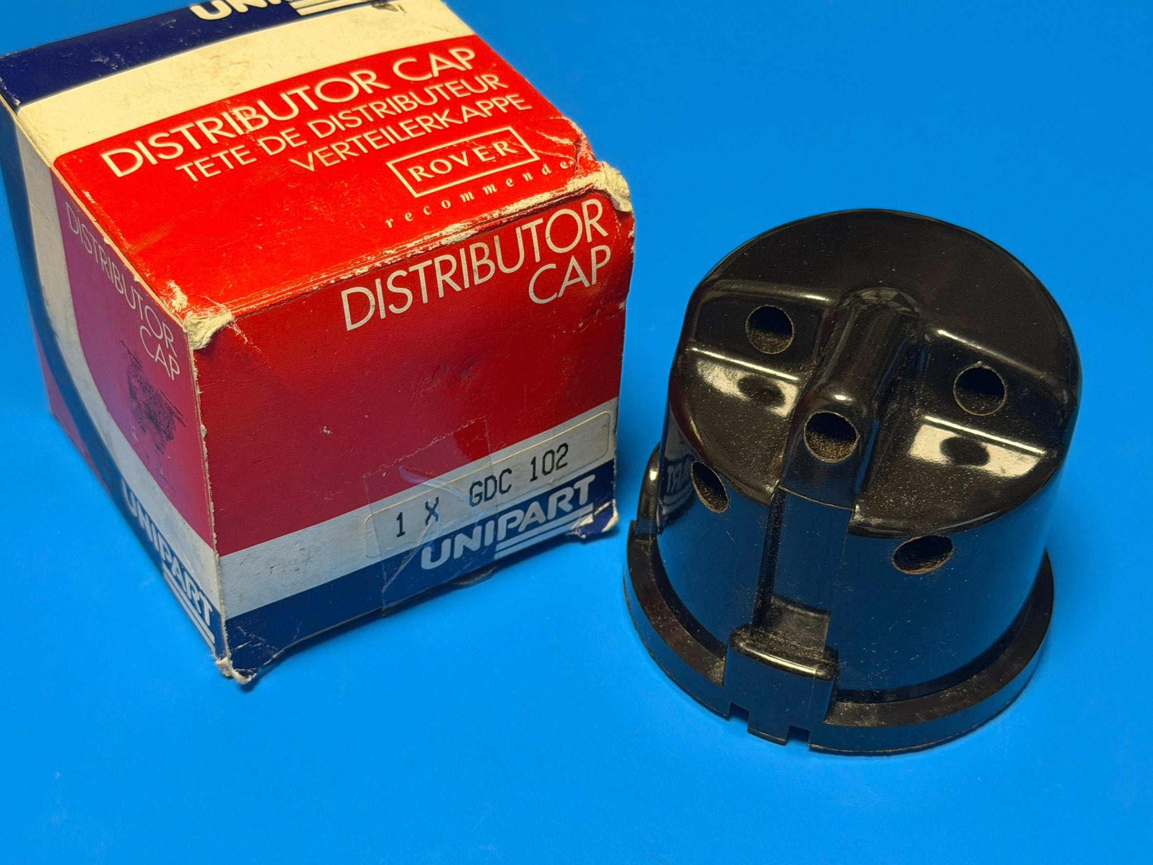 1980年代 UNI-PART製 25D4 23D4用 ディストリビューターキャップ(ベークライト)NOS