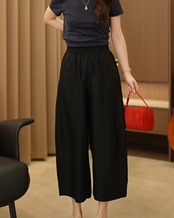リラックスクロップドパンツ｜軽やかに整う大人シルエット