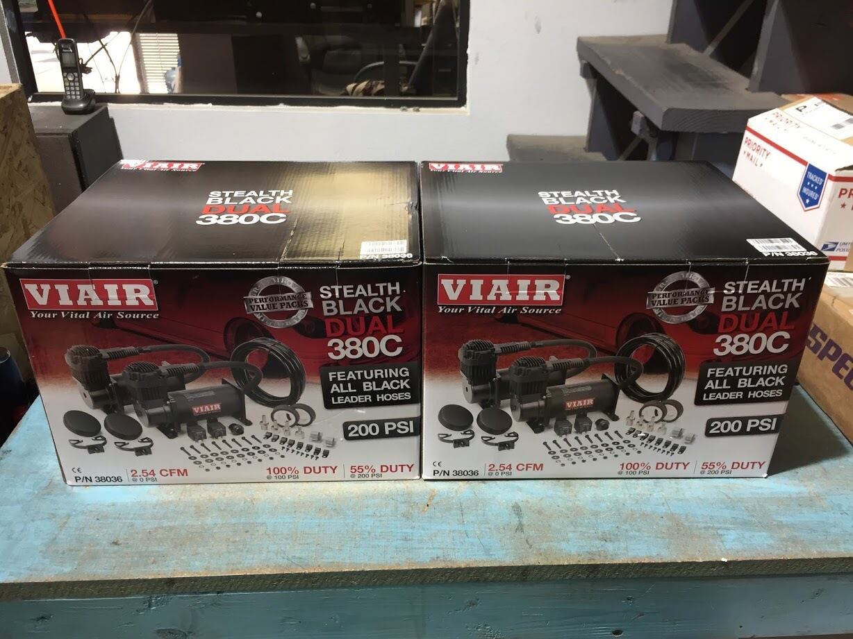 VIAIR 380C コンプレッサー 2個セット ブラック | ストリート