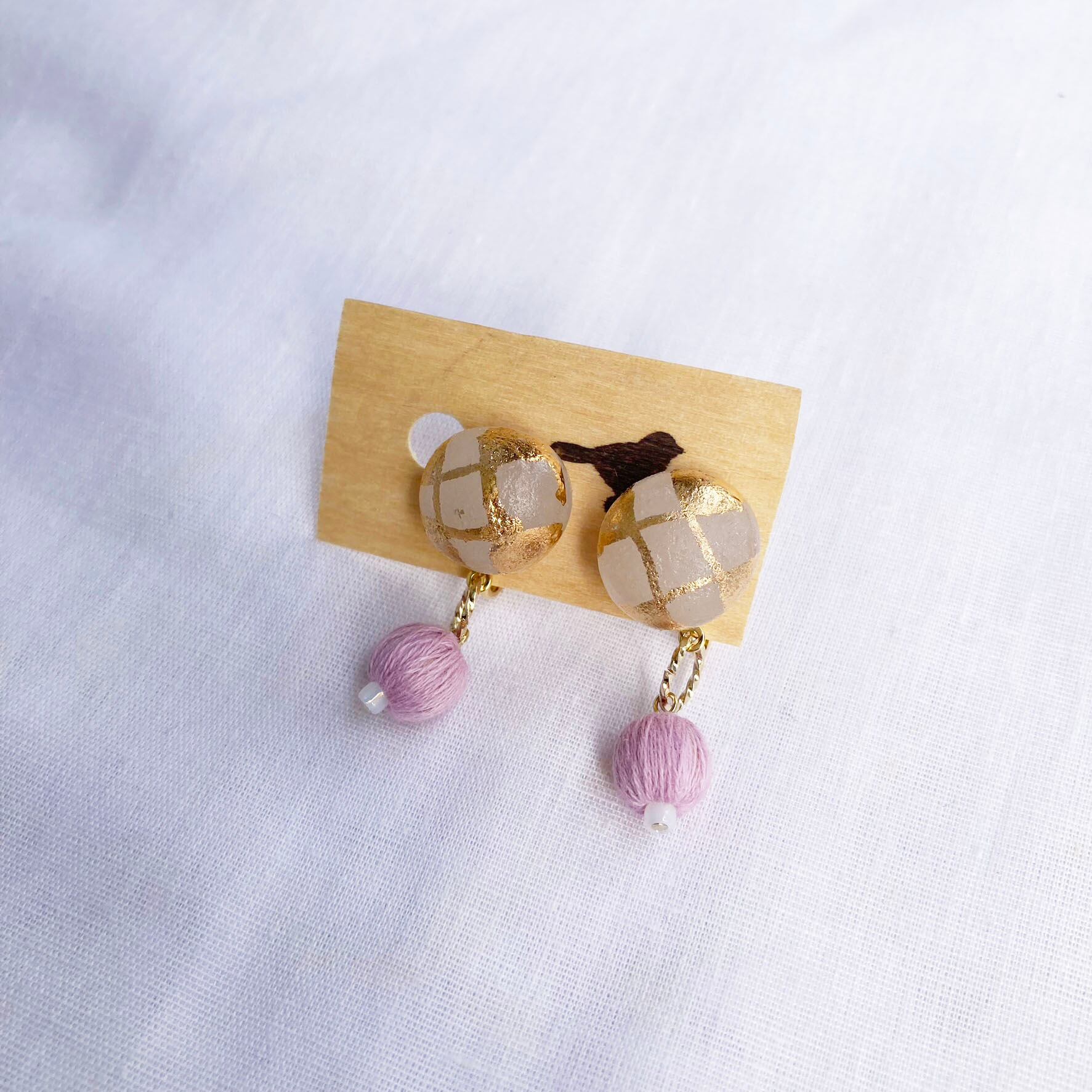 misaki kotori glass and thread