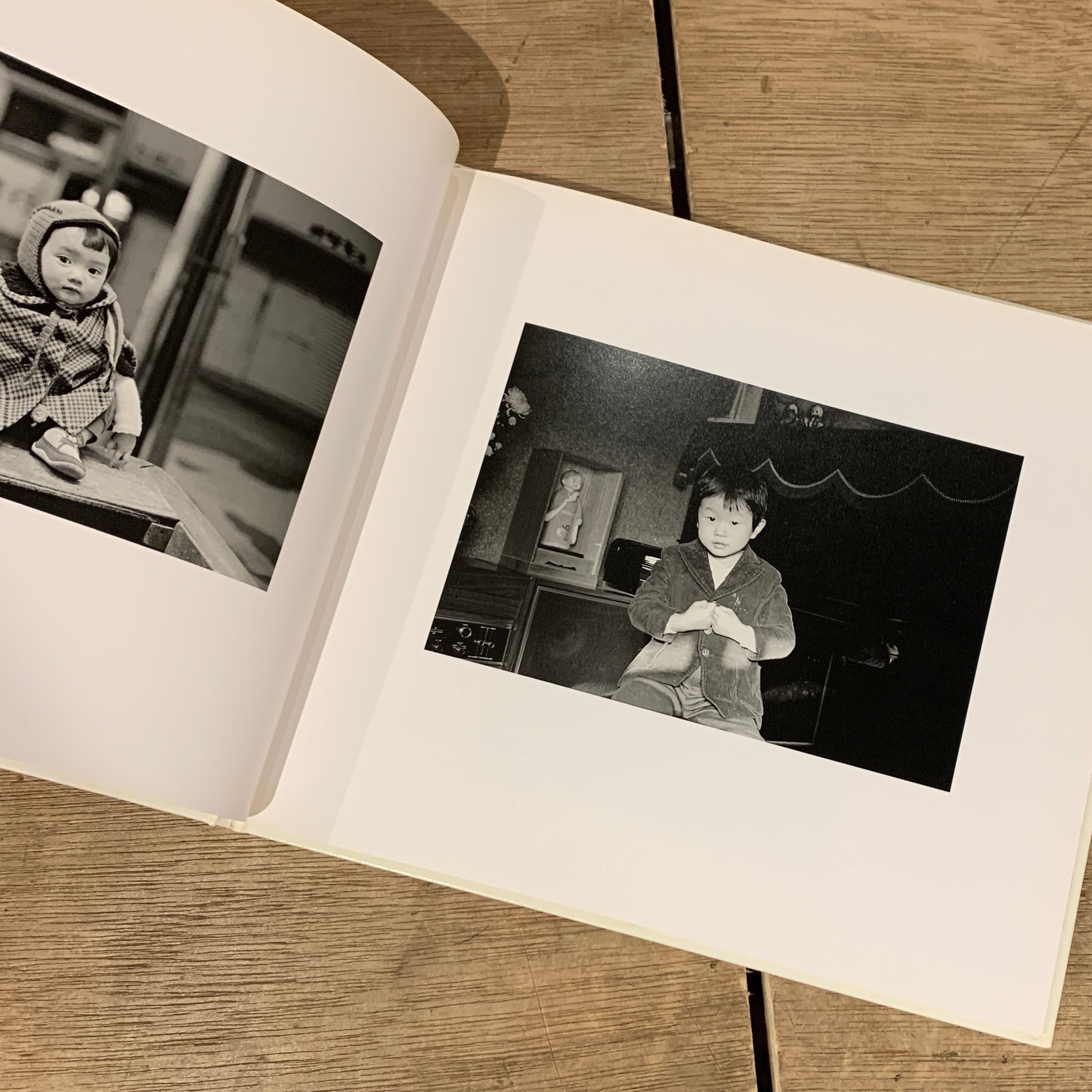 幼年の「時間」(とき) 牛腸茂雄 / Childhood Shigeo GOCHO [MOLE「牛腸