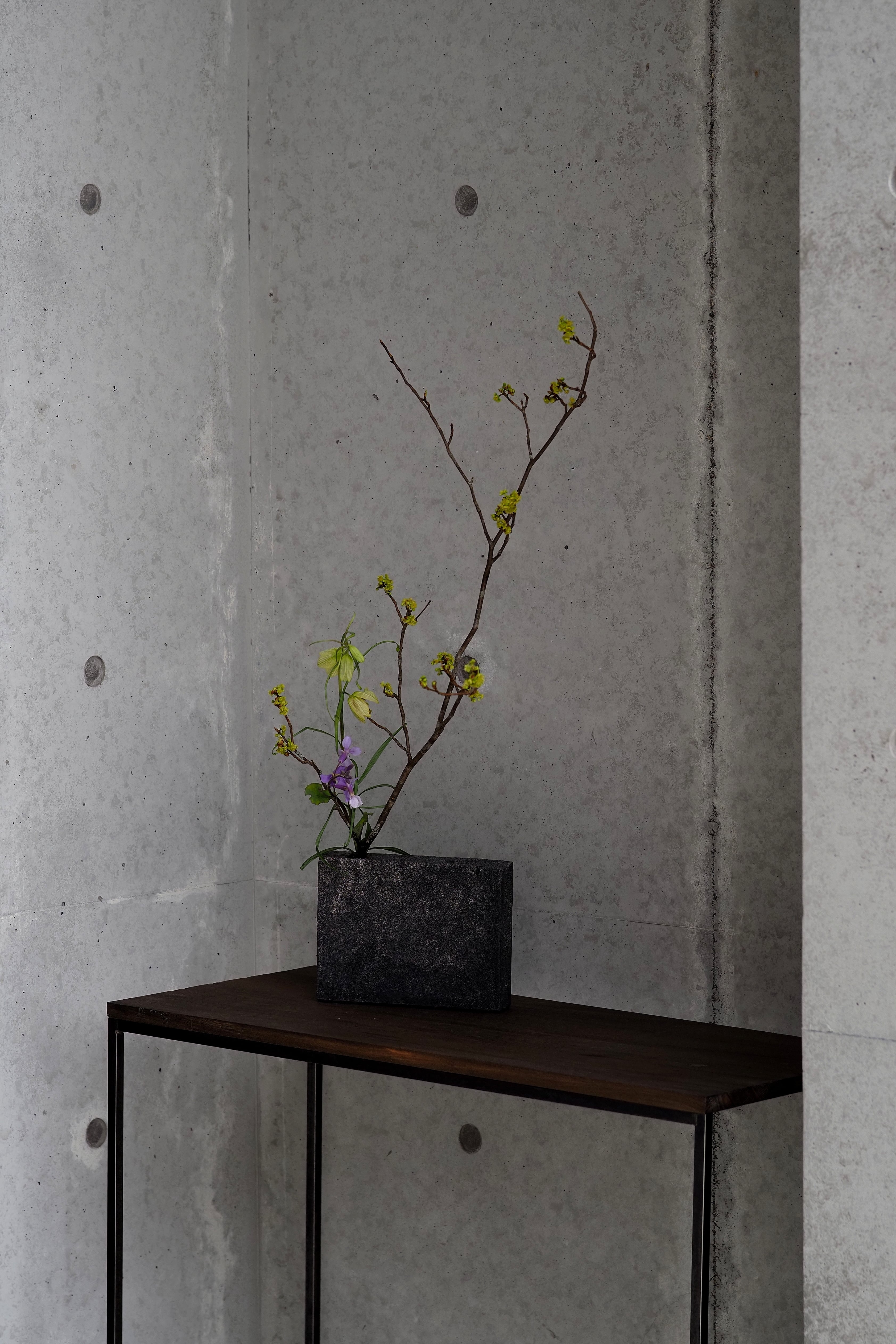 【新品未使用】【希少】村上躍　花器　花瓶 村上 躍 77. 白灰化粧箱型花器 | 陶屋なづな