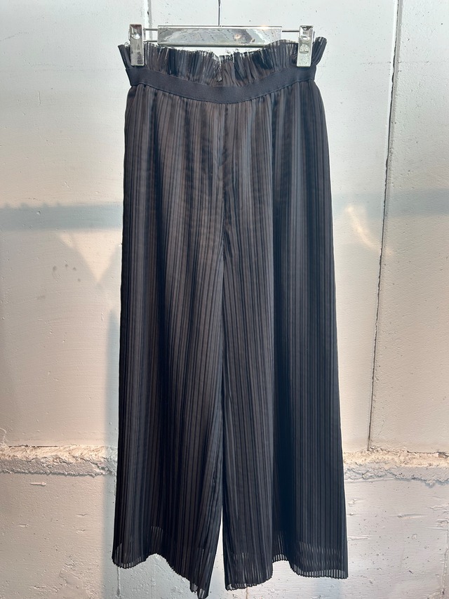 PONTI  matte organdy pleated pants