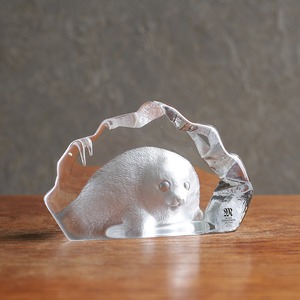 くりくりおめめがかわいい、ガラスのアザラシ