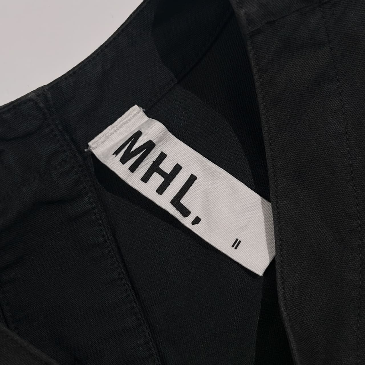 リネン混 MHL. マーガレットハウエル Vネック ポケット付 半袖 ワンピース サイズ II/ブラック系 レディース