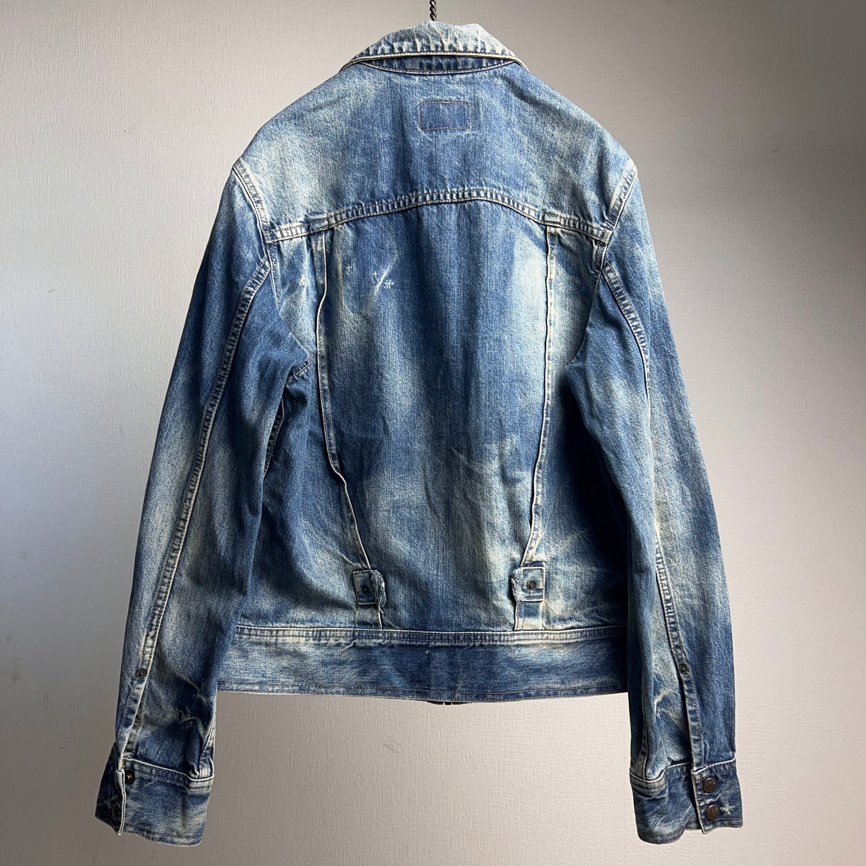 00's EURO Levi's 70311 Pleats Denim Jacket 00年代 ユーロ 00's EURO Levi's 70311 Pleats Denim Jacket 00年代 ユーロ