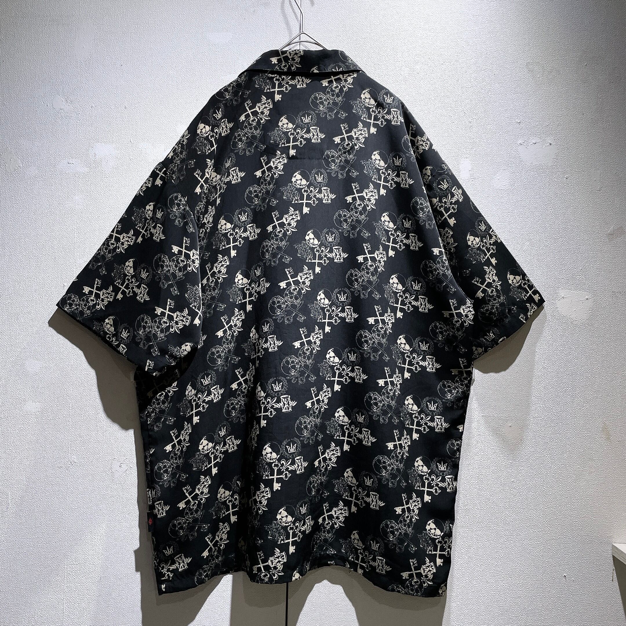 Black mode × Gothic pattern Design Drape loose SS open collar shirt